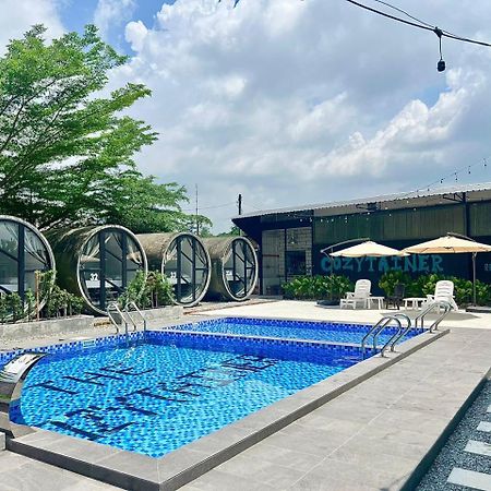 The Cozytainer Hotel Taiping Exterior photo