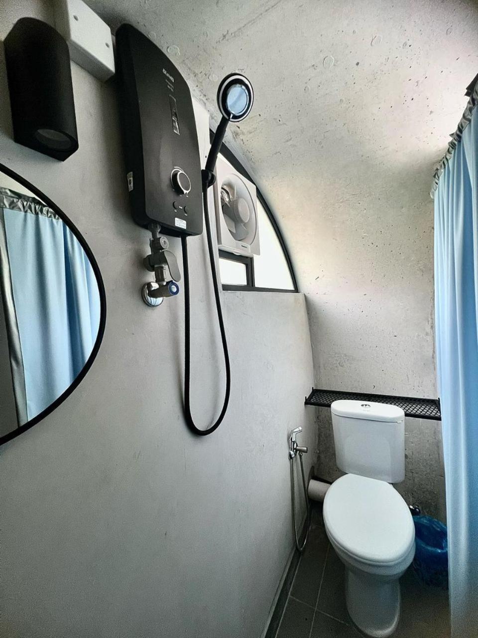 The Cozytainer Hotel Taiping Exterior photo