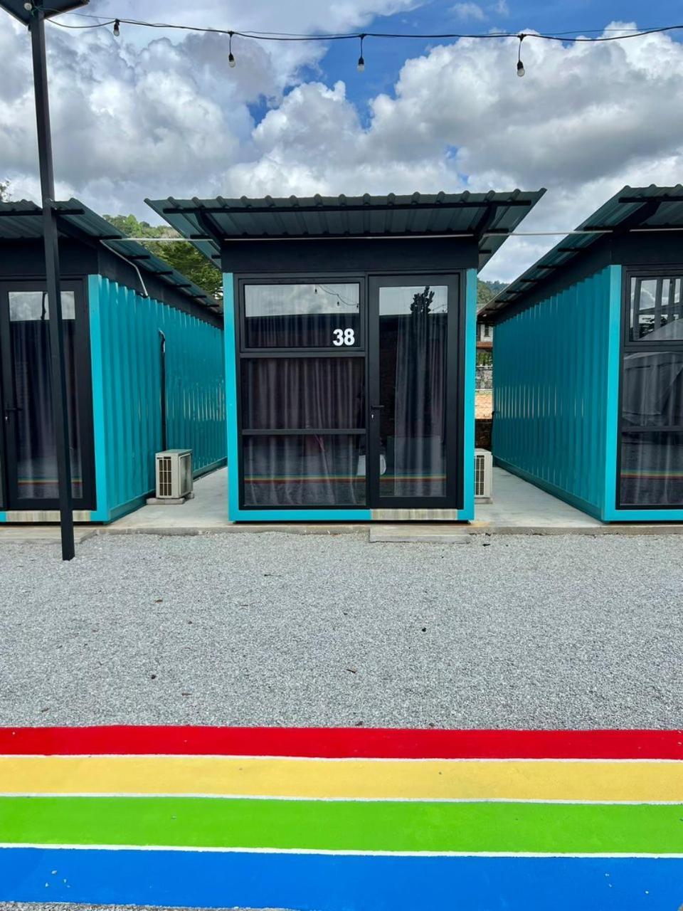 The Cozytainer Hotel Taiping Exterior photo